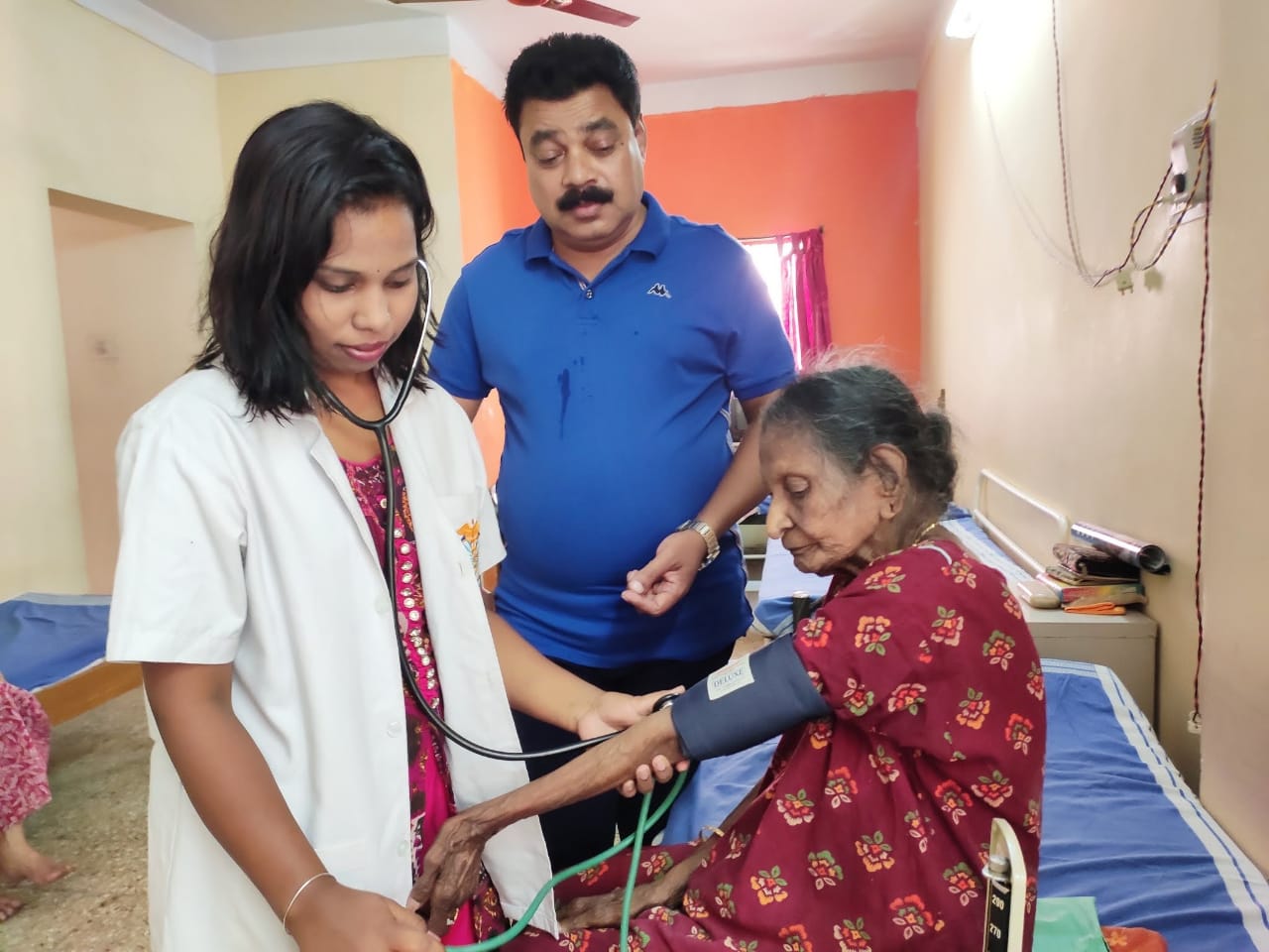 /media/akshayaoldagehome/1NGO-00627-Akshaya Old Age Home and Home Nursing Services (R)-Activities-Weekly health checkup.jpeg